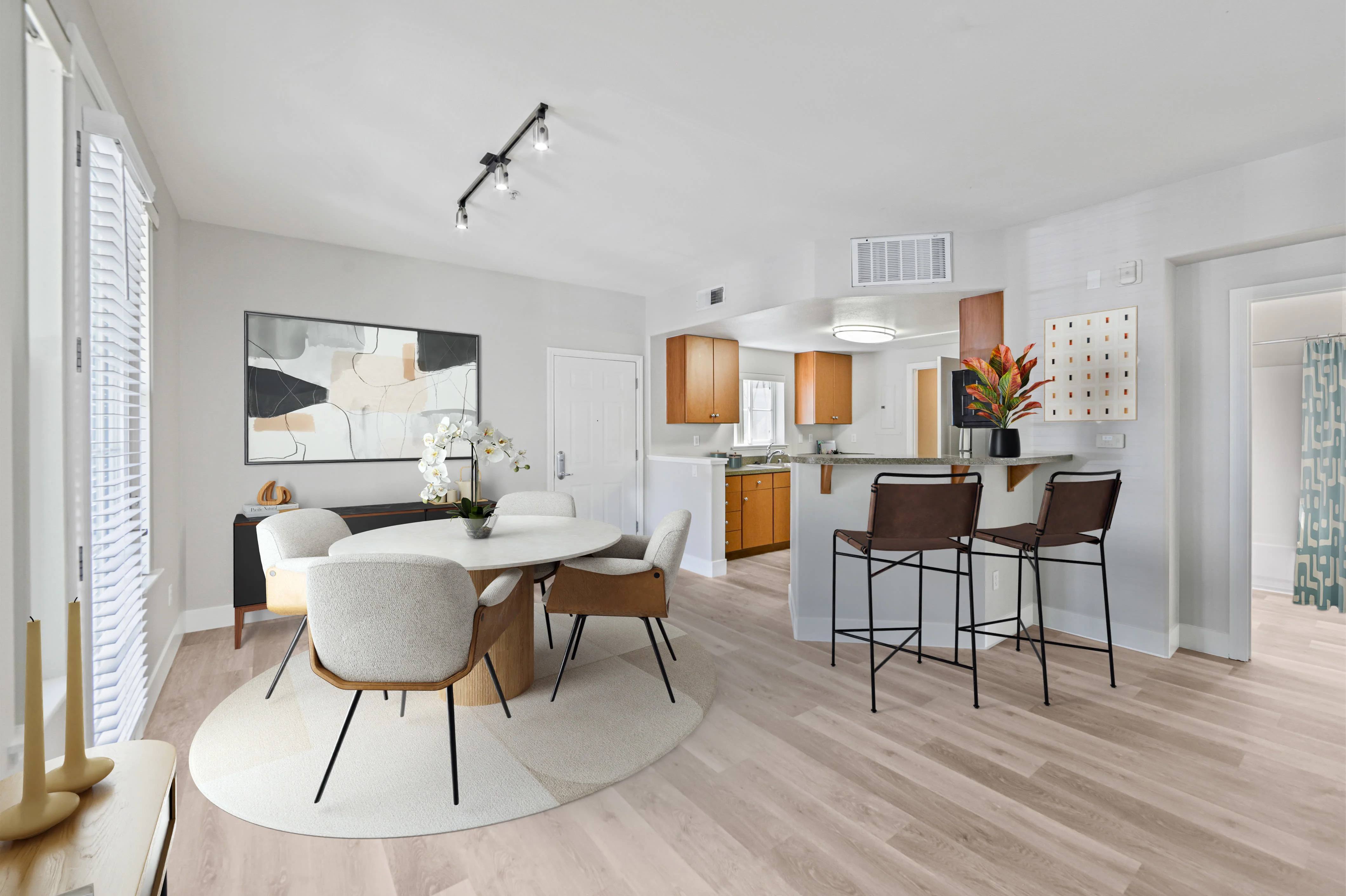 Kensington Apartments photo 4